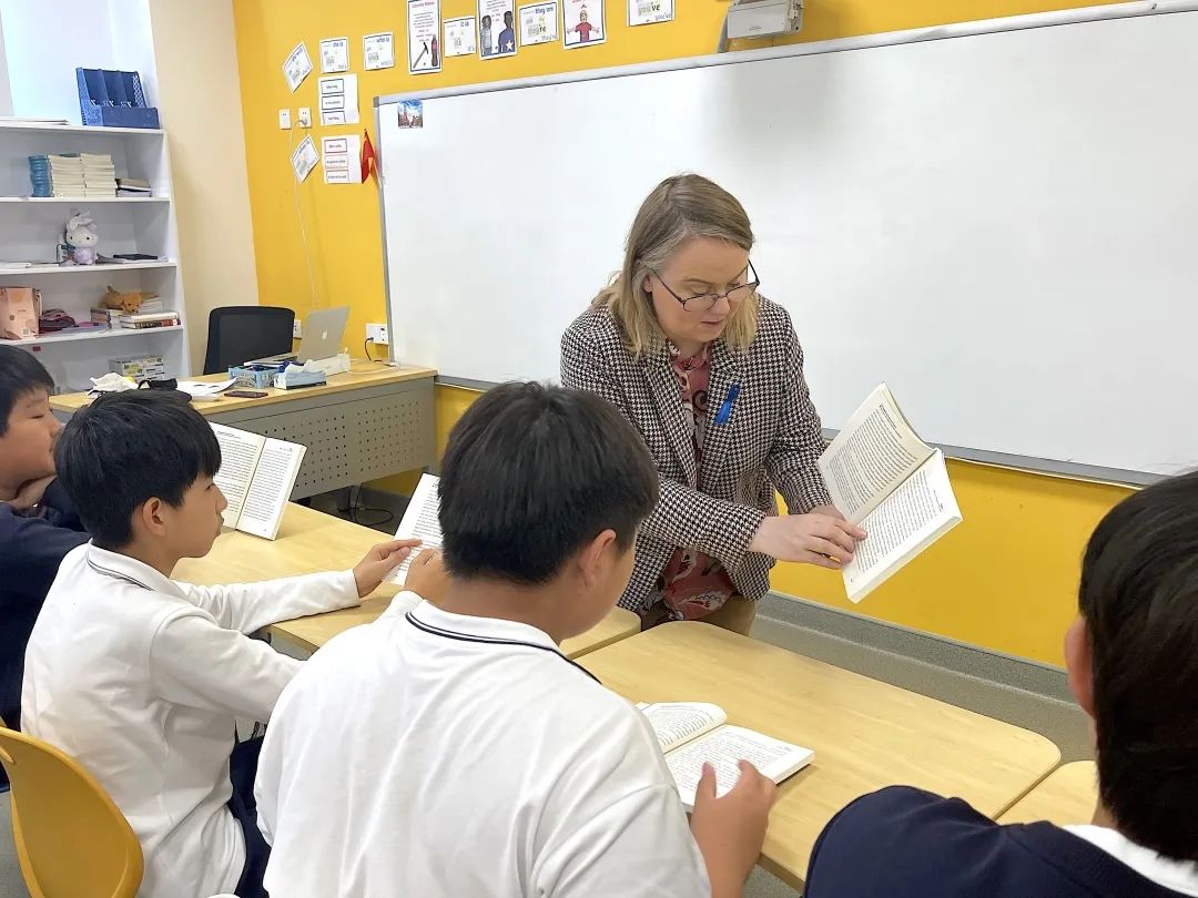 中学英语阅读教学 揭秘中学原版英文晨读 一场语言与文化的盛大旅程 青岛万达赫德双语学校 中学英语阅读教学 揭秘中学原版英文晨读 一场语言与文化的盛大旅程 青岛万达赫德双语学校